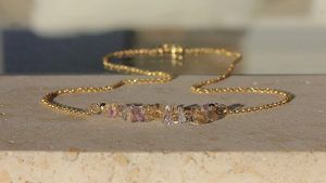 Аметрин для Рыб: подходит ли, как Рыбам носить аметрин