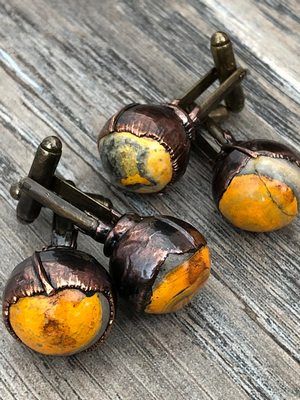 запонки с яшмой