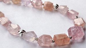 Морганит для Рыб: совместимость, подходит или нет