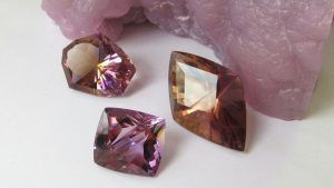 Аметрин для Рака: подходит ли, как Ракам носить аметрин