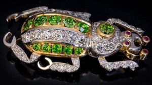 Гранат для Раков: подходит или нет? Как Ракам носить гранат