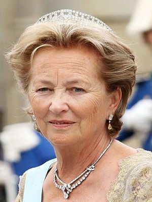 Самые шикарные и дорогие тиары королевской семьи Бельгии