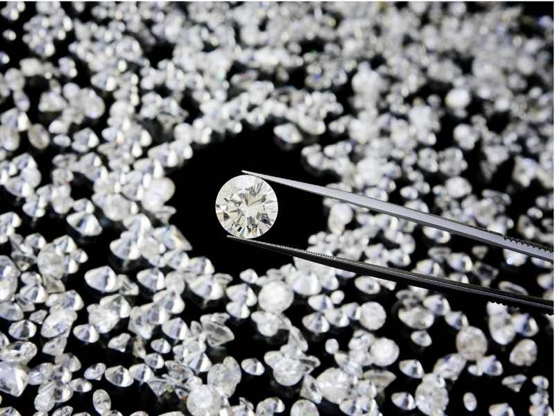 Отчет AWDC и Bain: удачный год для алмазной отрасли