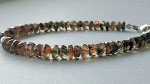 Андалузит для Близнецов: совместимость, подходит или нет Андалузит для Близнецов: совместимость, подходит или нет