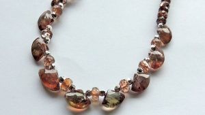 Андалузит для Весов: совместимость, подходит или нет