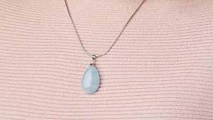 Подвески с аквамарином: как выбрать и носить