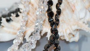 Украшения с цирконом: особенности, как выбрать и носить