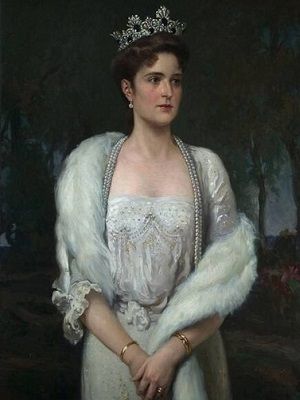 Самые красивые тиары царской семьи Романовых