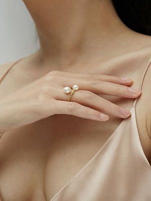 На каком пальце носить кольцо с жемчугом и почему