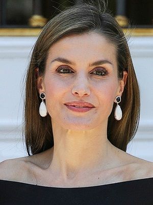 Какие украшения предпочитает испанская королева Летиция