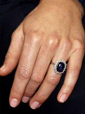 Помолвочное кольцо Garrard