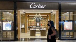 Cartier обвиняет Tiffany & Co. в краже коммерческой тайны