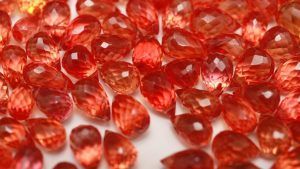 Рубицелл: свойства камня и его применение Рубицелл: свойства камня и его применение