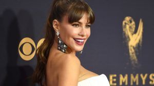 Лучшие украшения за всю историю «Эмми»