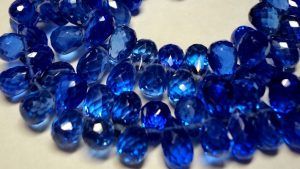 Синяя шпинель: свойства камня и его применение