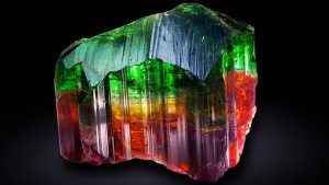 Дихроизм: каким камням присущ этот оптический эффект