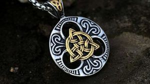 Кельтские обереги и амулеты: виды и их значение Кельтские обереги и амулеты: виды и их значение