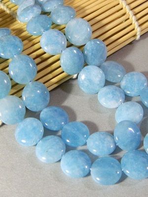 Голубой нефрит: свойства камня, как выбрать и носить
