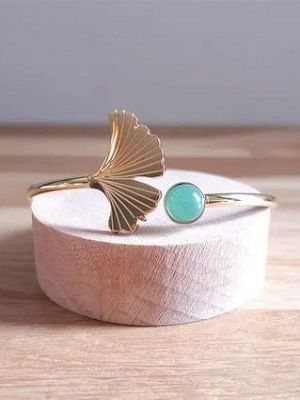 Браслет с авантюрином: особенности, как выбрать и носить