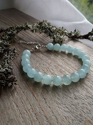 Браслет с аквамарином: как выбрать и носить