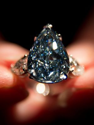 Какие бриллианты называют фантазийными