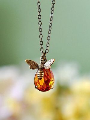 Совместимость топаза со знаками зодиака