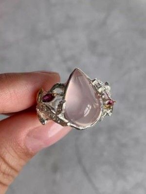 Розовый кварц