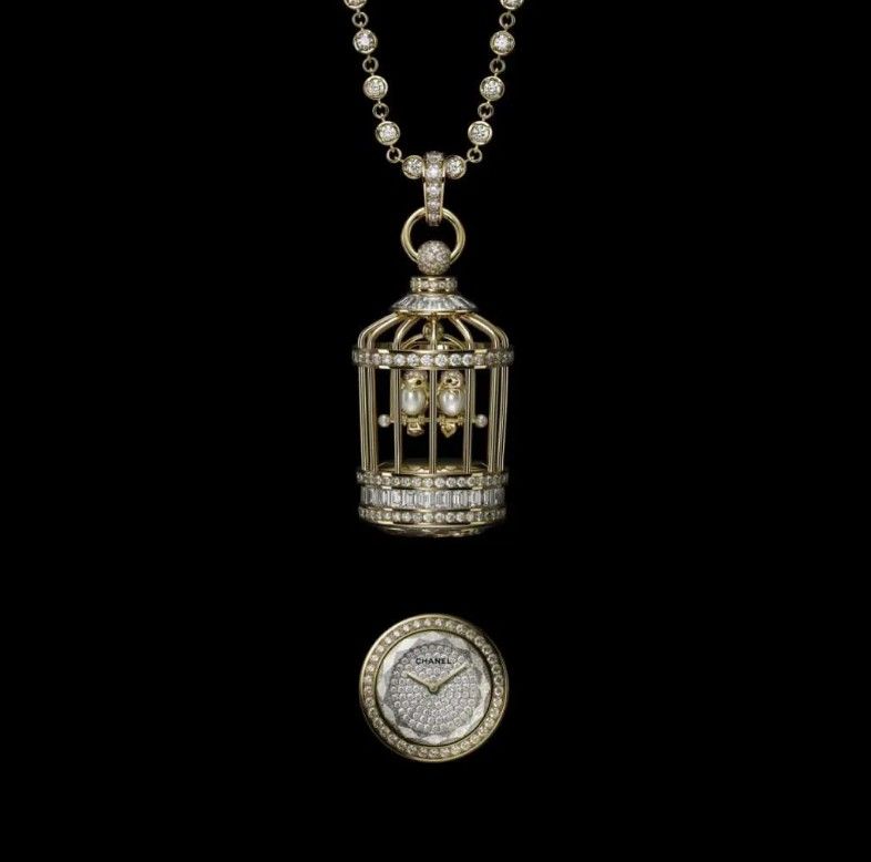 Часы с секретом Mademoiselle Privé Cage Long Necklace от Chanel Haute Horlogerie