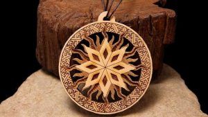 Амулет Алатырь (крест Сварога): значение для мужчин и женщин