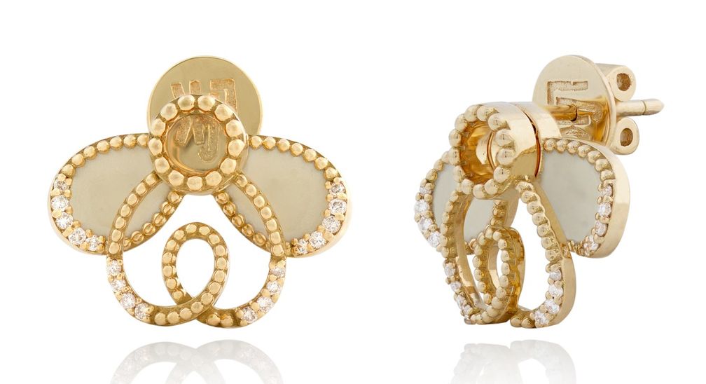 Золотые серьги Zahra с белой эмалью и бриллиантами от Lana Al Kamal Jewelry Золотые серьги Zahra с белой эмалью и бриллиантами от Lana Al Kamal Jewelry