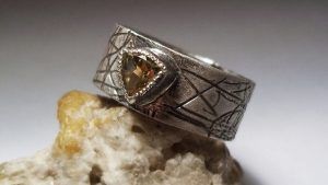 Совместимость цитрина со знаками зодиака