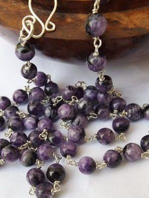 Чароит для Водолея: совместимость, подходит или нет