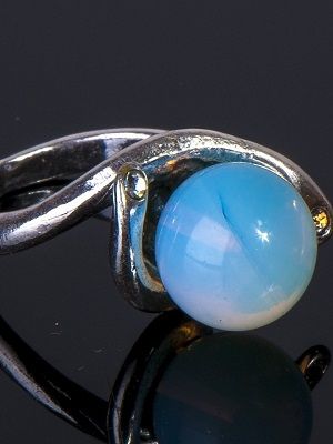 Лунный камень