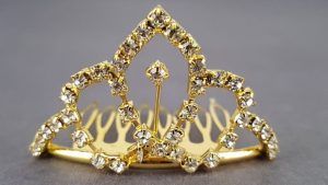 Кольца в форме короны: как выбрать и носить