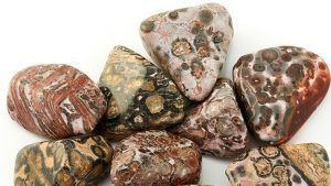 С какими камнями идеально сочетается яшма С какими камнями идеально сочетается яшма