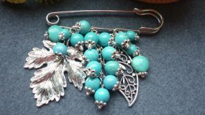 Броши с бирюзой: как выбрать и носить украшение