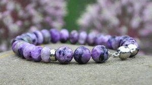 Чароит для Рака: совместимость, подходит или нет