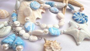 Украшения в морском стиле: какие они и чем интересны
