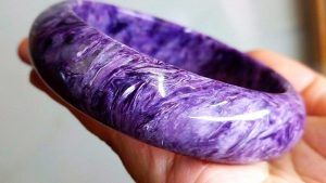 Чароит для Скорпиона: совместимость, подходит или нет