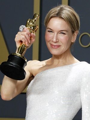 Какие украшения предпочитает носить Рене Зеллвегер