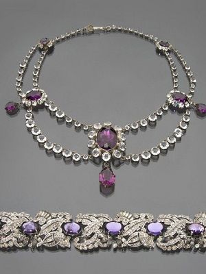 колье с аметистом