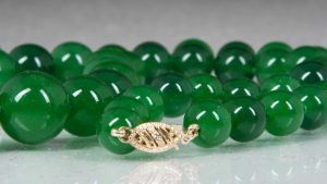 Как и где добывают жадеит? Как и где добывают жадеит?