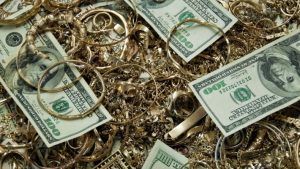 Талисманы в виде подвесок и кулонов, которые привлекут деньги в вашу жизнь