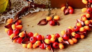 Выбираем украшения на осень: что уместно носить, а от чего лучше отказаться