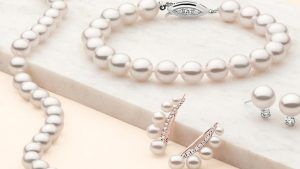 Какой ювелирный подарок преподнести маме на 45 лет Какой ювелирный подарок преподнести маме на 45 лет