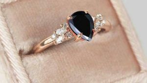 Кольца с черными бриллиантами: как выбрать и носить