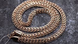 Цепочки с плетением «питон»: как выбрать и ухаживать Цепочки с плетением «питон»: как выбрать и ухаживать