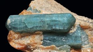 Мороксит: свойства и применение камня в ювелирном деле Мороксит: свойства и применение камня в ювелирном деле