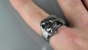 Мужские кольца из стали: как выбрать и носить