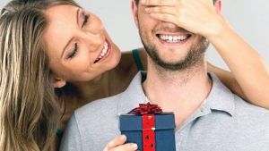 Ювелирный подарок парню или мужу без повода